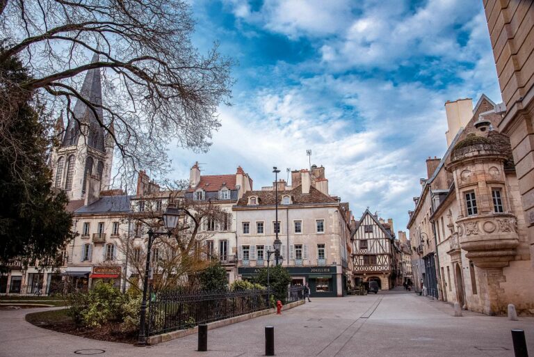 yonne-airbnb